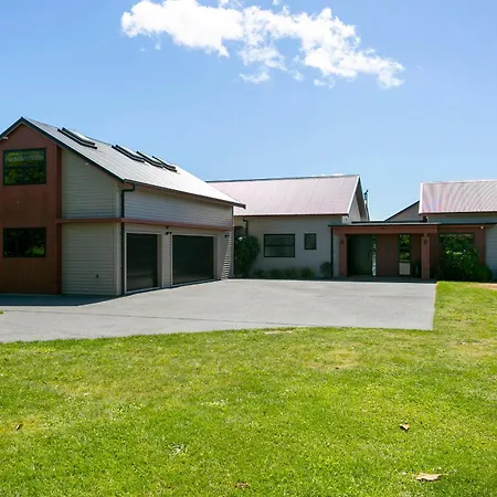 Lake Taupo Hideaway Apartment Exterior photo